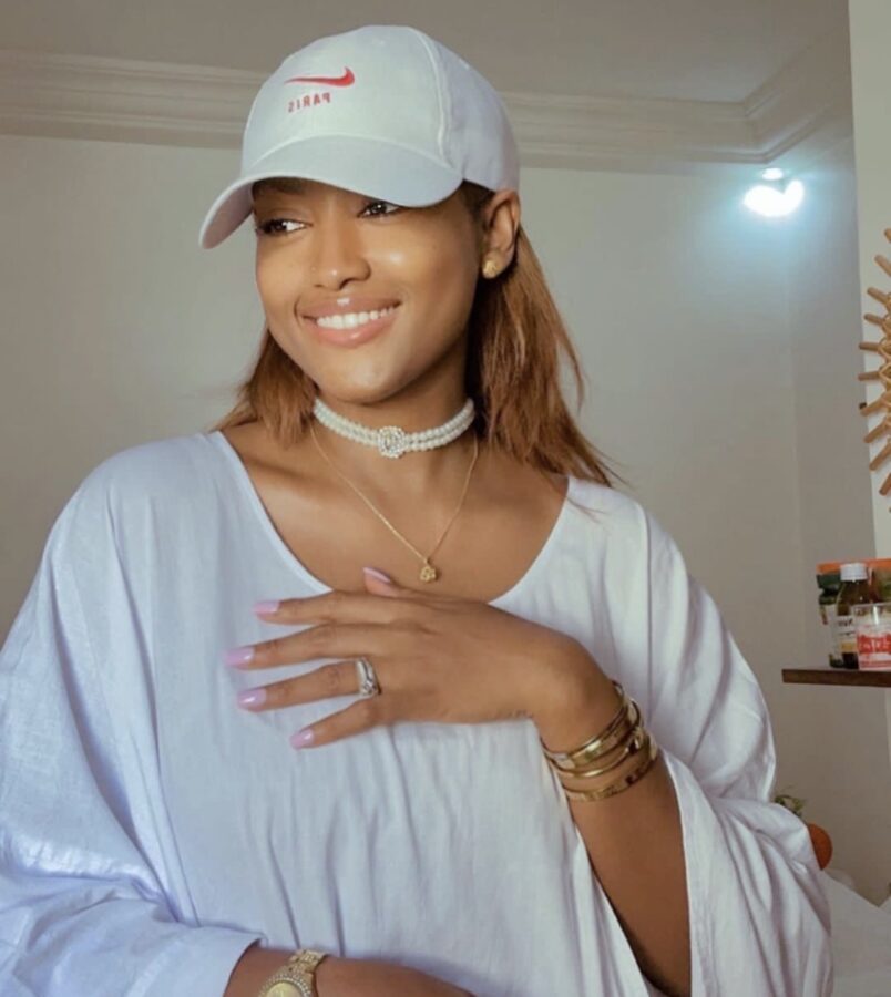(3) Photos : Eva de « Une femme, un mari » illumine le Magal Touba