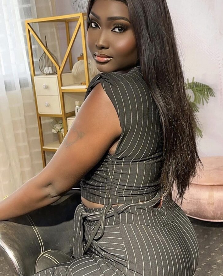 (3) Photos : Khadija, la séduisante Mariétou Lo de la série 