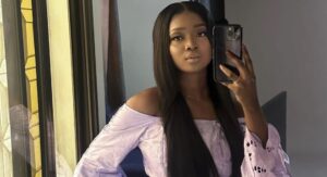 (3) Photos : L&rsquo;éblouissante Maimouna Fall brille en tenue mauve