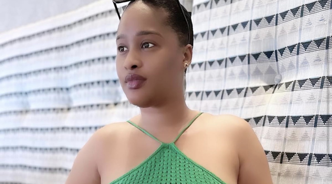 Esther Nidaye raille ses followers :  » Amouma koumay wakh bonne nuit bb, kou gateu faneu dou féké sama mariage »