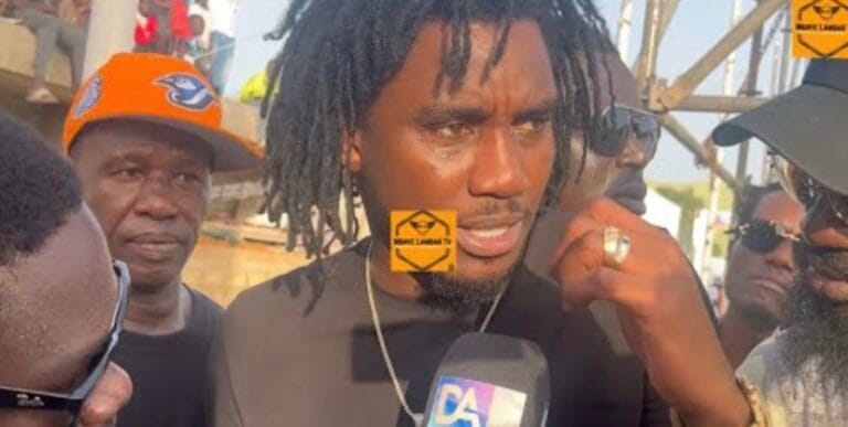 (Vidéo) – Inauguration terrain Elimane Lam: Waly Seck accueilli en super star. Regardez !
