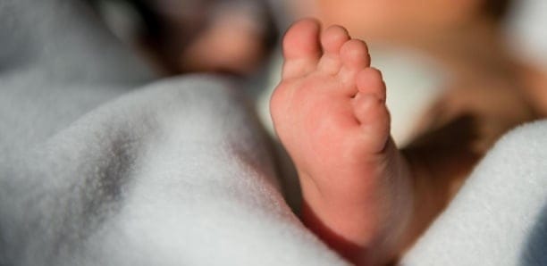 Kawtef – Mbeuleukhé: Une jeune dame jëtte son bébé de six mois dans un puits.