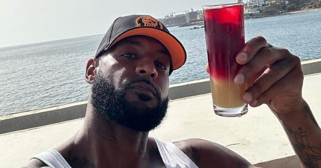 Booba critique l&rsquo;itinéraire pied-nu de Kanye West en Italie après ses propos antisémites