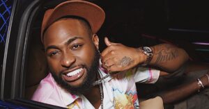 Davido, star nigériane, établit un nouveau record avec son album &lsquo;Timeless&rsquo;