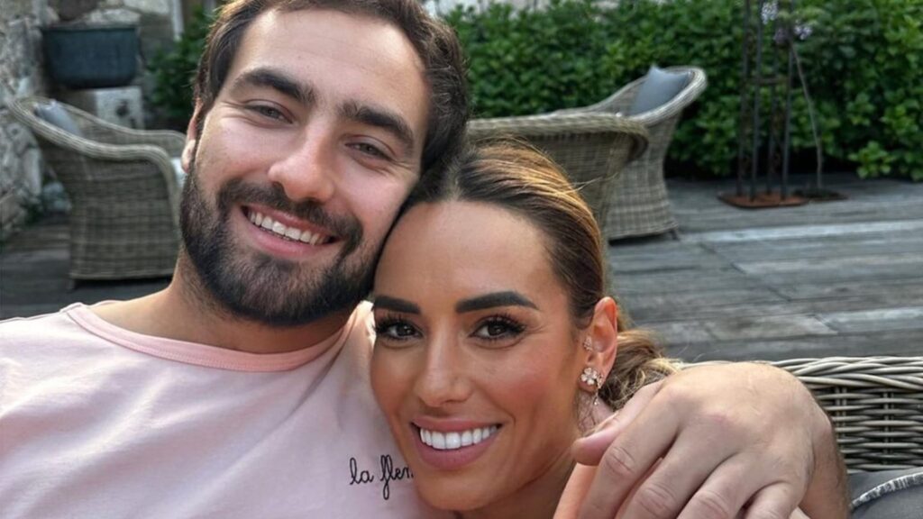 Photo: Hilona Gos, l&rsquo;amour brûlant pour Paul-André dévoilé