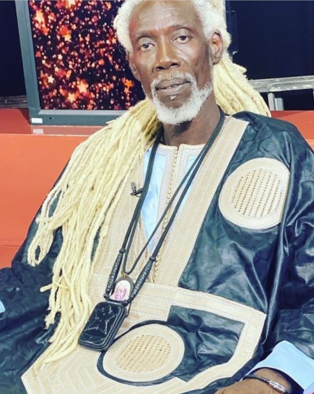 Photo : Mentor Ba, figure emblématique de la série 