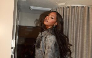 Tems, chanteuse nigériane, se détourne de l&rsquo;afrobeat pour le R&B : &lsquo;Je préfère être fauchée que de faire des compromis&rsquo;