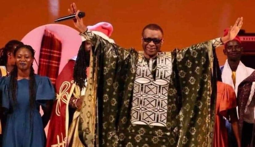 Paris: La surprenante réaction de Youssou Ndour avec les manifestants pro-Sonko.