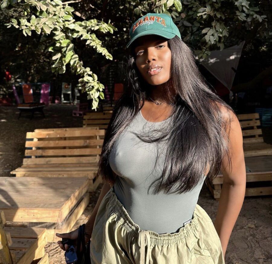 (3) Photos: Adja Diao, l