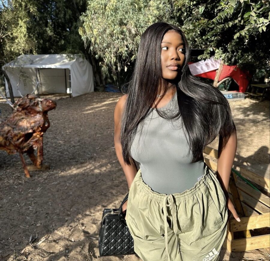 (3) Photos: Adja Diao, l