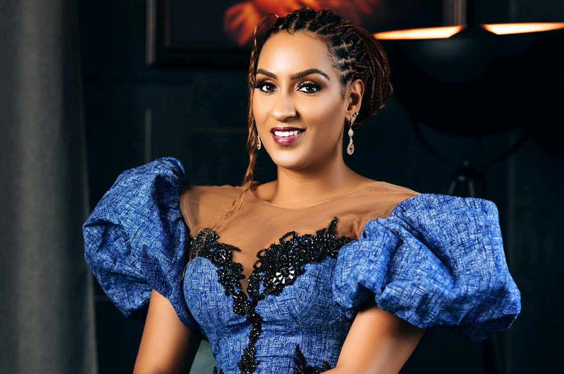 (3) Photos : Juliet Ibrahima, Étoile Ghanéenne qui Brille à Hollywood