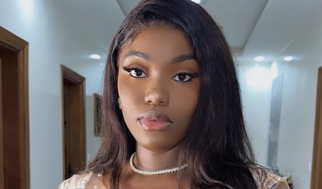(3) Photos: La sublime Khady Diop, alias Sira de &lsquo;Dou mane&rsquo;, éblouit dans une robe à couper le souffle