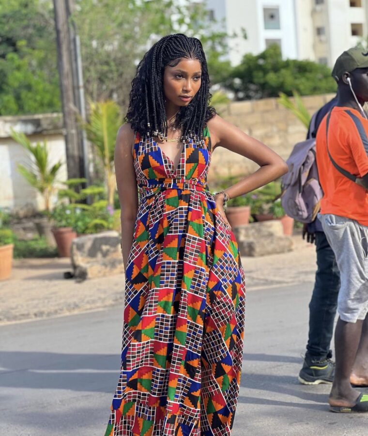 (3) Photos : La sublime actrice Fah Aidara illumine la toile en mode wax