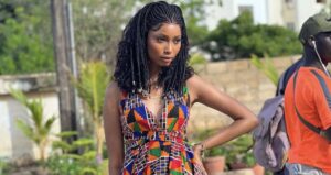 (3) Photos : La sublime actrice Fah Aidara illumine la toile en mode wax