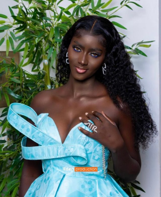 (3) Photos : Léna, l