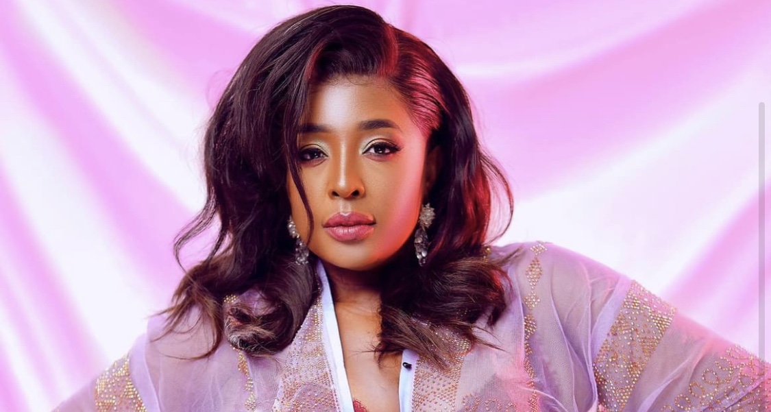 (3) Photos: Rachel Nkontieu, éblouissante en nuisette, fête ses 42 ans avec un style inégalé