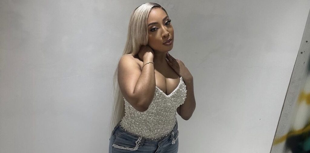 (3) Photos : Zeyna Ndour éblouit lors du tournage de son dernier clip &lsquo;Surprise&rsquo;