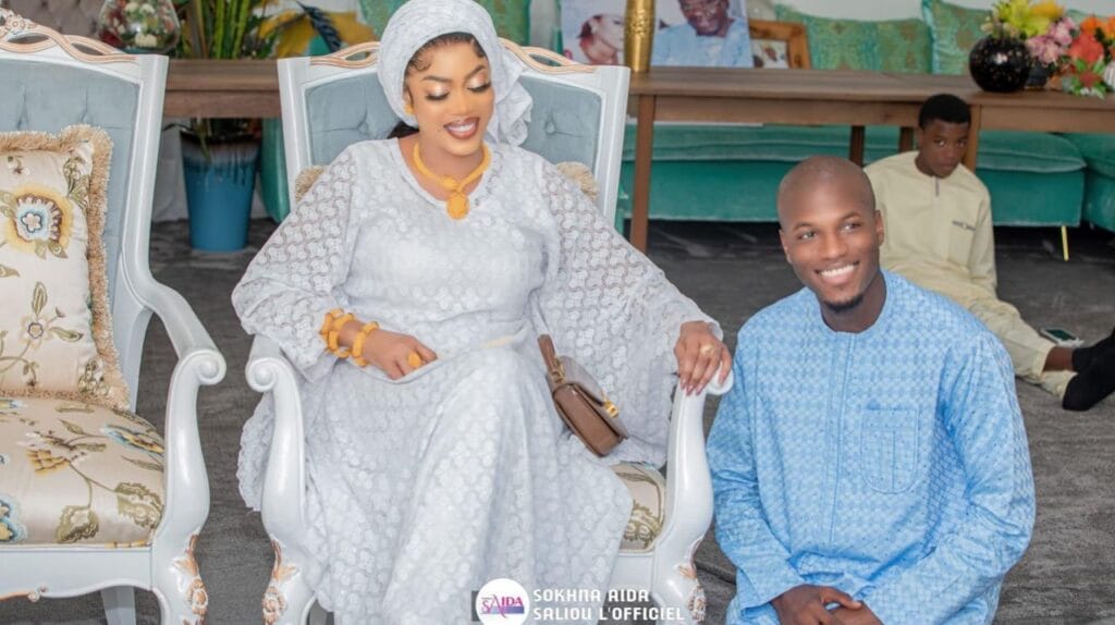 (Photos)- Magal 2023: Sokhna Aïda Diallo rayonnante à Medinatoul Salam