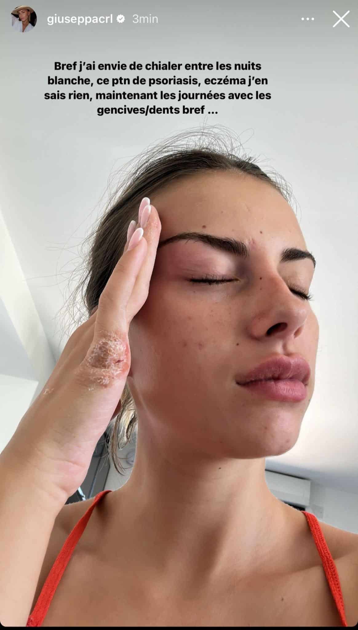 (4) Photos : Giuseppa, en larmes, se confie sur les difficultés et soucis de santé de sa fille