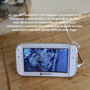 (4) Photos : Giuseppa, en larmes, se confie sur les difficultés et soucis de santé de sa fille