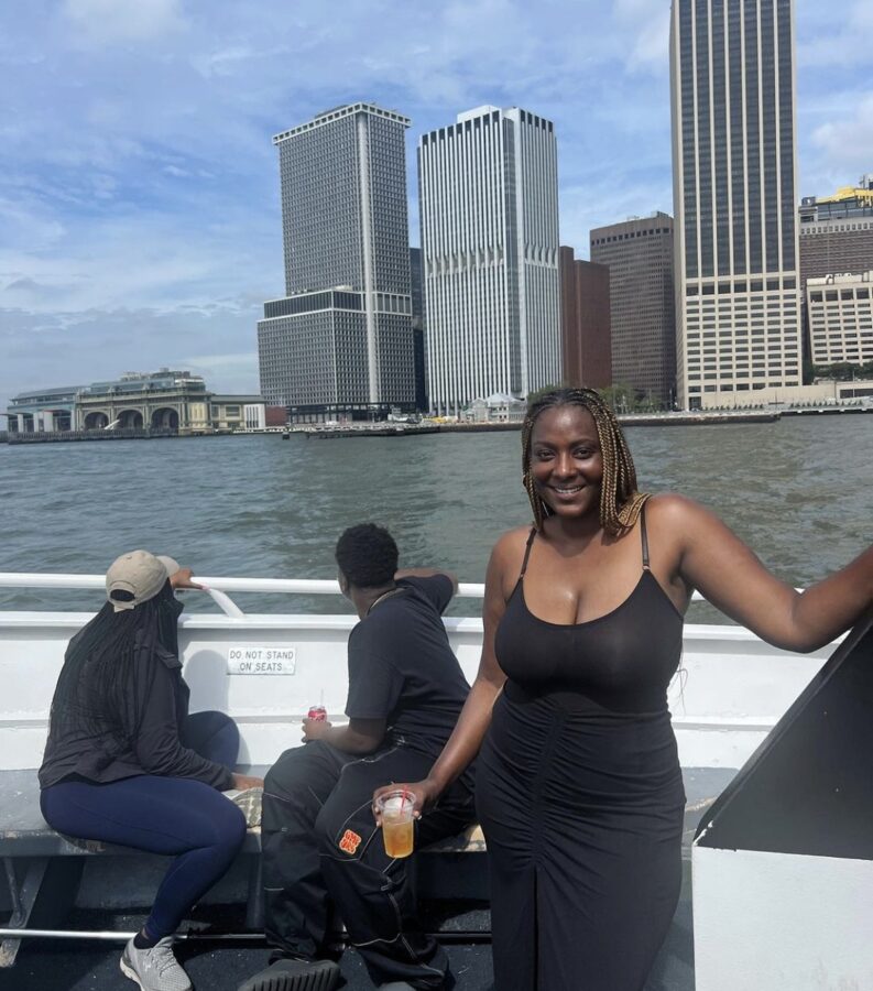 (4) Photos : Halima Gadji éblouit New York avec son talent et son charme