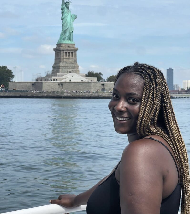 (4) Photos : Halima Gadji éblouit New York avec son talent et son charme