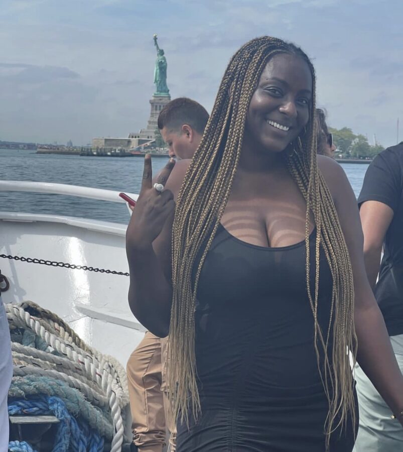 (4) Photos : Halima Gadji éblouit New York avec son talent et son charme
