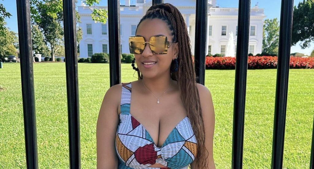 (4) Photos: L&rsquo;éclatante Juliet Ibrahim envoûte Washington avec son style wax