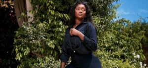 (4) Photos : Maimouna Fall, une beauté à couper le souffle qui fait le buzz sur les réseaux sociaux