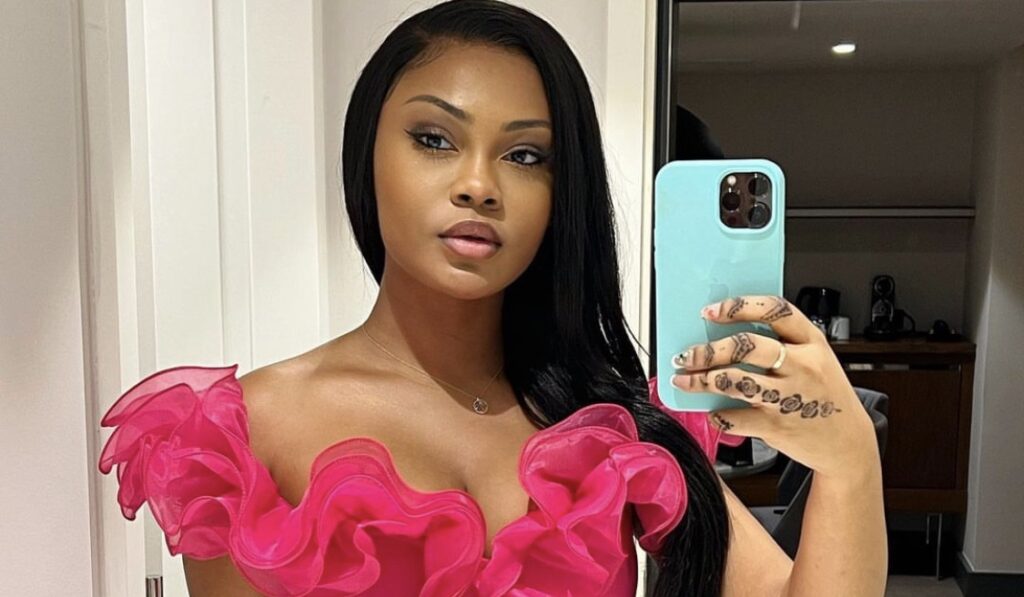 (4) Photos : Marie Paule Adje, une beauté sensationnelle dans une robe sublime