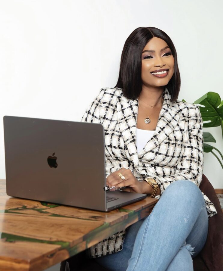 Affaire Ndèya Beauté : Mbathio Ndiaye rembourse une partie du million détourné