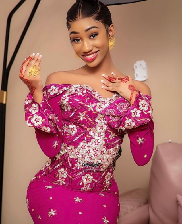 (7) Photos : Bbei Binta, Miss Sourire, éblouit dans une tenue somptueuse !