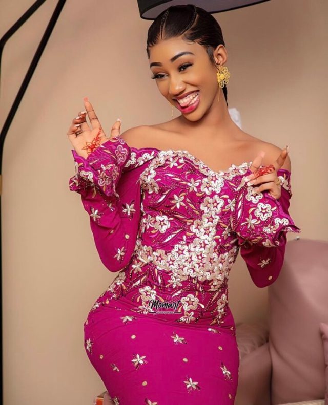 (7) Photos : Bbei Binta, Miss Sourire, éblouit dans une tenue somptueuse !