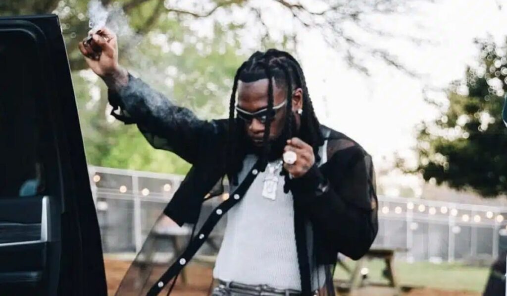 Burna Boy, l’enfant du Nigeria, prévoit un concert explosif en Afrique du Sud