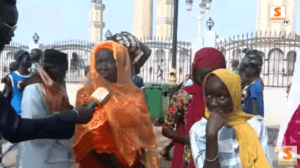 (Vidéo) – Ongles, khéf, teinte: Cette dame hausse le ton, « Serigne Touba loumou téré… »