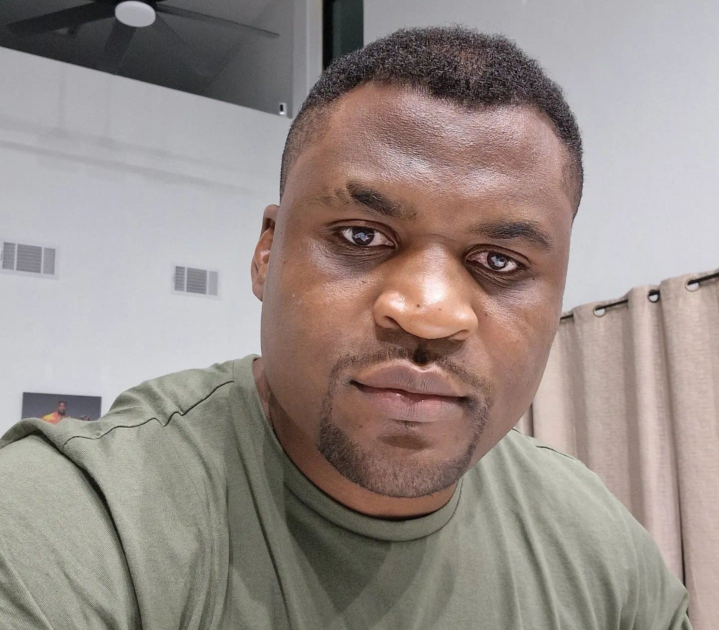 Francis Ngannou accuse Tyson Fury de tricherie : la tension monte avant le combat du siècle