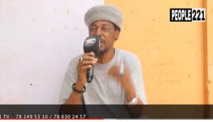 (Vidéo) : 10.000 problèmes crache son venin sur Ahmed Cissé : « Mame Mactar Gueye Kilifa la limou ko wakh niaw na »