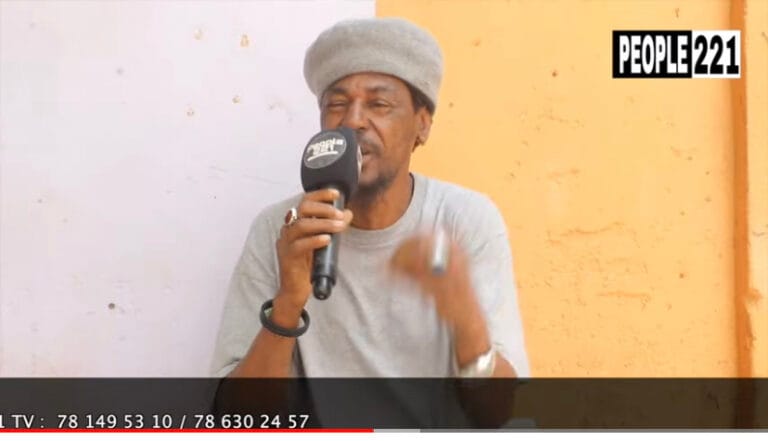 (Vidéo) : 10.000 problèmes crache son venin sur Ahmed Cissé : « Mame Mactar Gueye Kilifa la limou ko wakh niaw na »