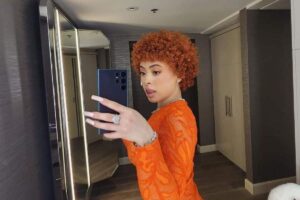 Ice Spice, protégée de Nicki Minaj, s&rsquo;impose sur la scène Hip Hop américaine et remporte un VMA