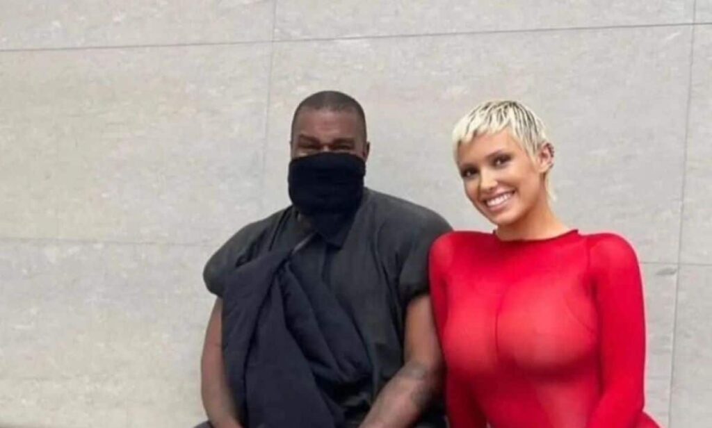 Kanye West et Bianca Censori bannis d&rsquo;une compagnie de bateau italienne pour comportement indécent