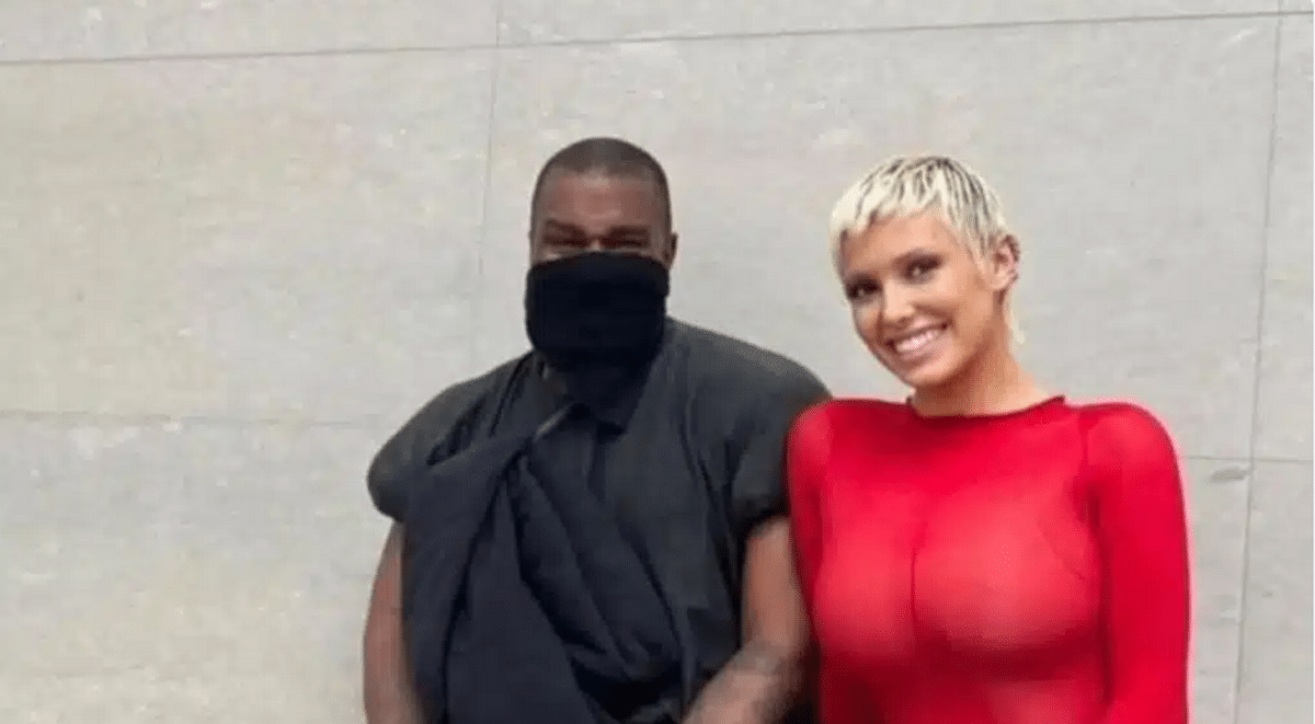 Kanye West manipule-t-il Bianca Censori ? Les amis de la star s’alarment aux États-Unis