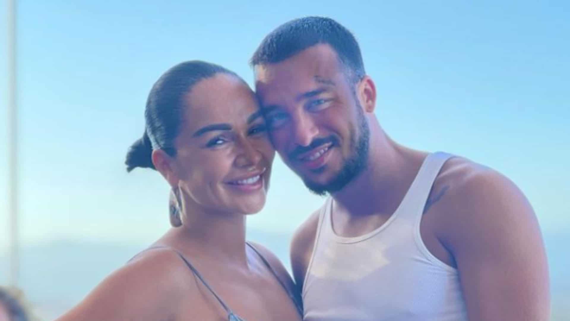 Photo: Jazz Correia, enceinte et dans le tourbillon des émotions, répond sans tabou aux questions de ses fans