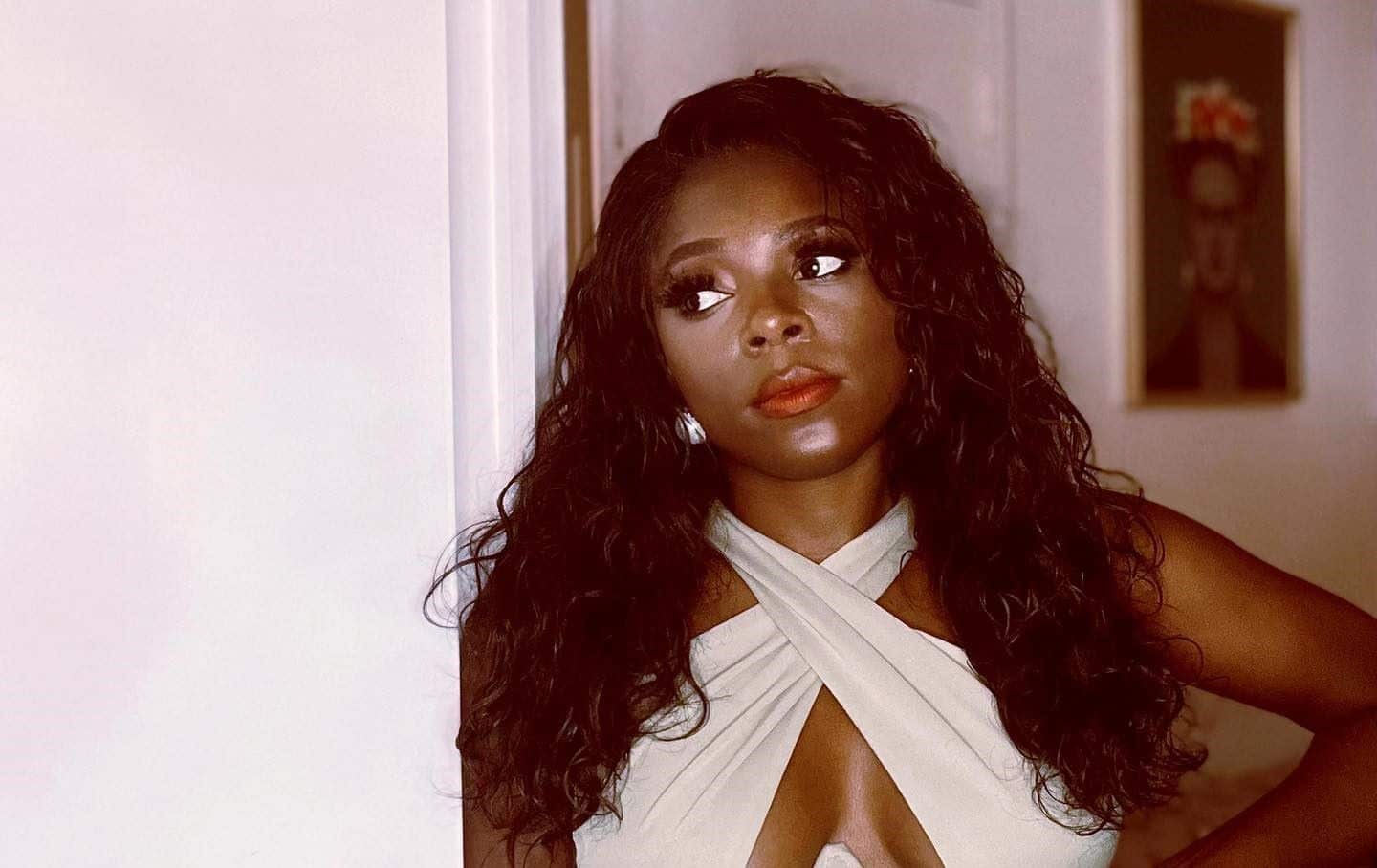 Polémique en Côte d’Ivoire : inondation du stade Ebimpé, une leçon pour l’Afrique selon Ruby Comédienne