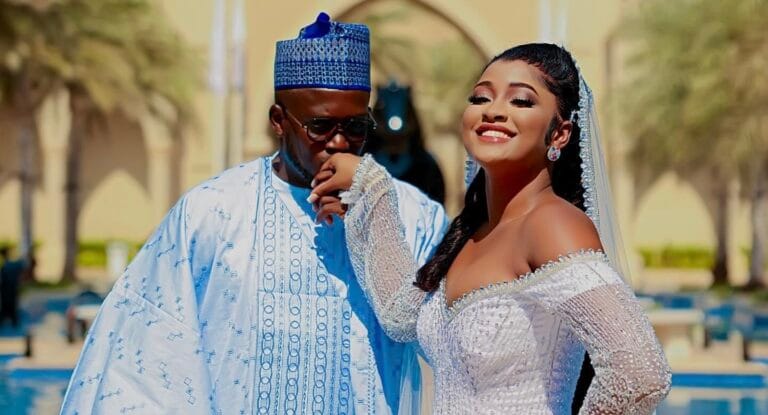 (06 Photos) – Aziz Ndiaye et Aïcha Rassoul: Le couple qui croque la vie à pleines dents à Dubaï.