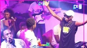 (Vidéo) – La belle chanson de Sidy Diop dédiée à Serigne Touba.