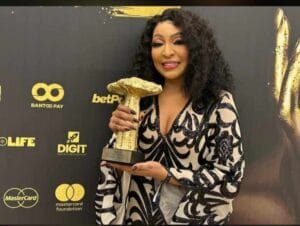 Adiouza, Sidy Diop, Dieyla, Sabel, Dior Mbaye…ces artistes qui félicitent Viviane pour son sacre aux Trace awards