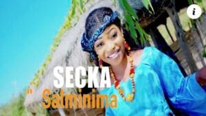 (Clip officiel) – «Salminima», le magnifique nouveau clip de Secka.