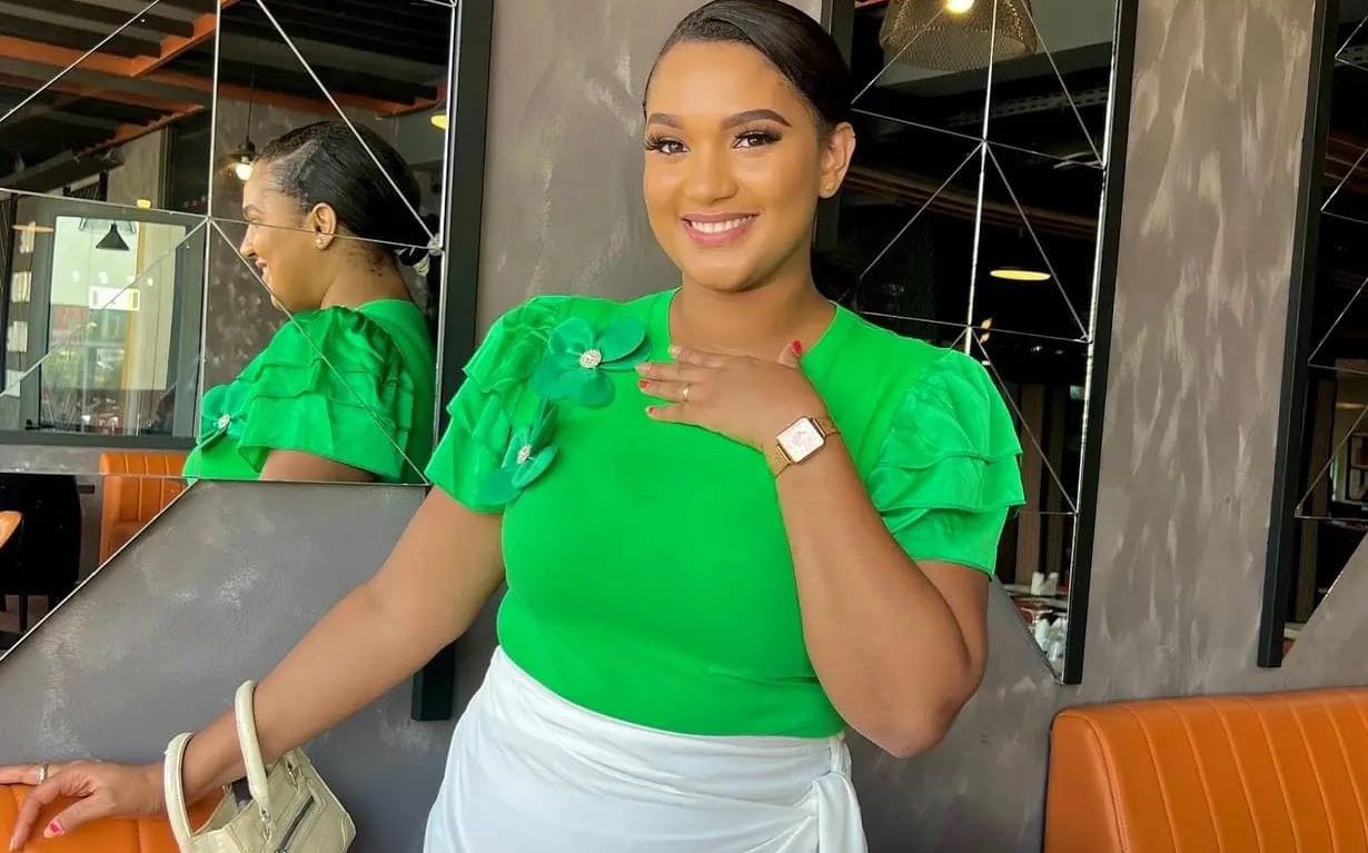 (Photos)- Chic et classe: Eva réconcilie le vert et le blanc