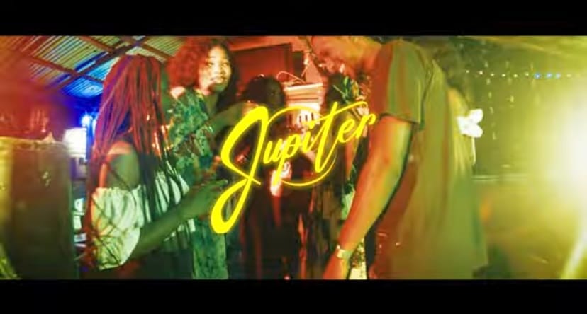 (Clip officiel) – Jupiter Davide émerveille ses fans avec un magnifique clip, « Souka Souka ».