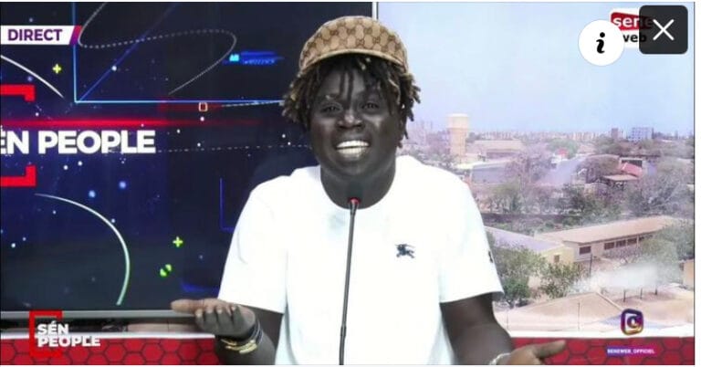 (Vidéo)- Khoulo Viviane vs Aby Ndour: La réaction surprenante de Pawlish Mbaye.